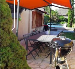 terrasse-barbecue-grand-gite-chartres